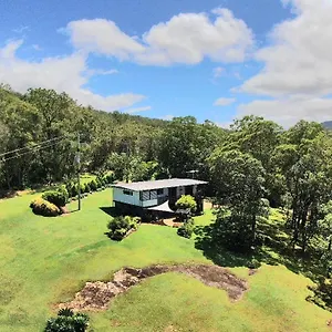 Moogie House Holiday home