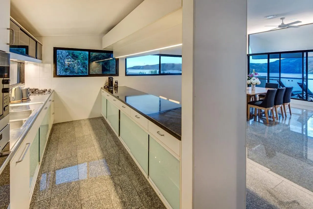 Waves 5 Luxury 3 Bedroom Breathtaking Ocean Views Central Location Hamiltonův ostrov Prázdninový dům
